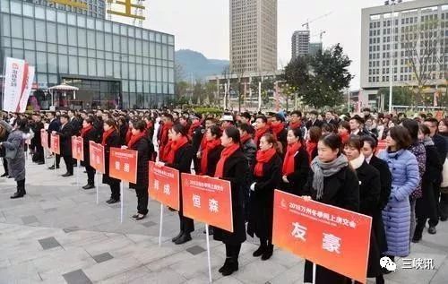 震驚 昨天萬州全城下雪,江南這個(gè)地方卻出現(xiàn) 高溫